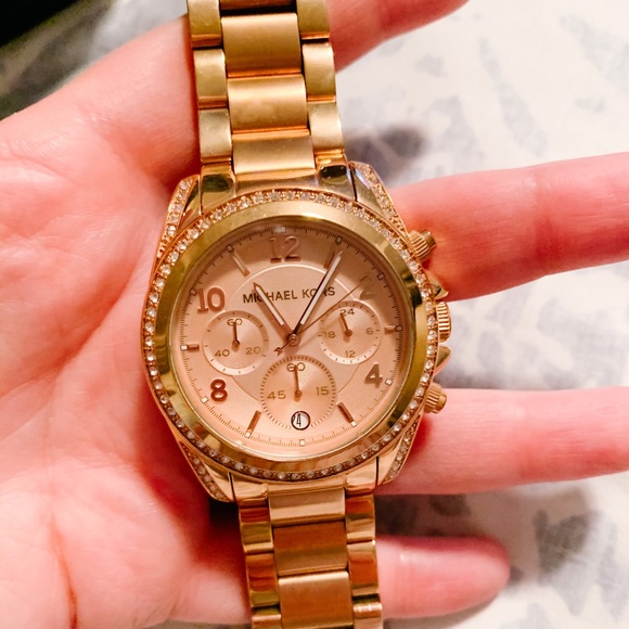 Michael Kors Women's Watch - Rose Gold - Picture 5 of 6